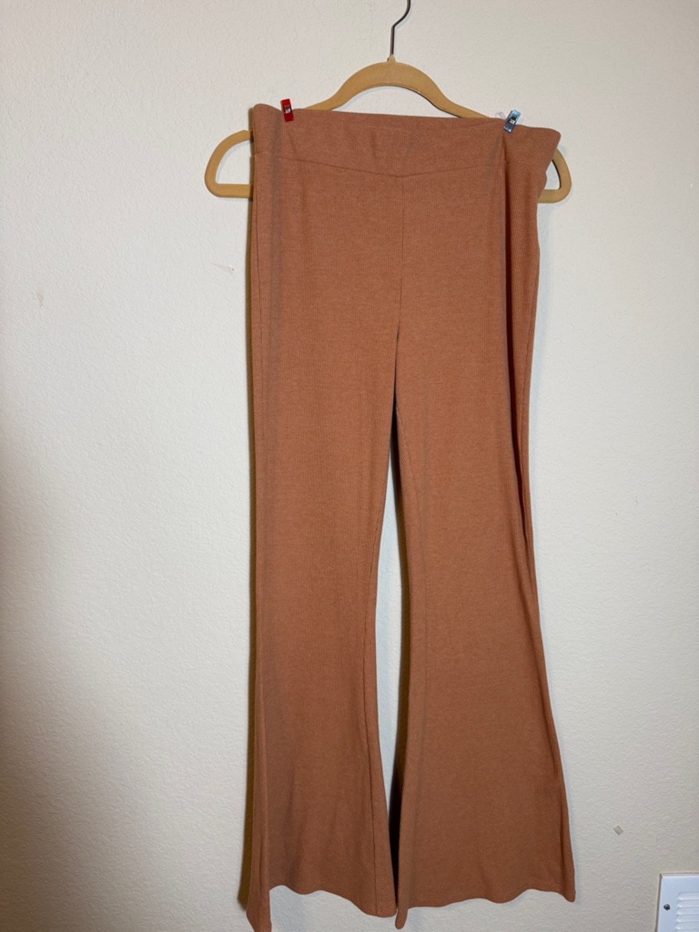 AERIE Caramel Rib Knit Flare Leg Pants Size M - Picture 2 of 6